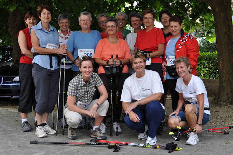 Teilnehmer am Nordic Walking Event in Hlstein