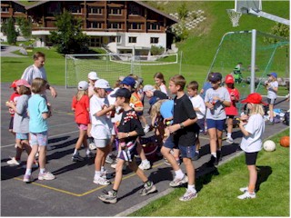 Polysportives Wochenende in Lenk 2000