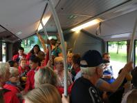 Tags darauf auch in vollen Bussen