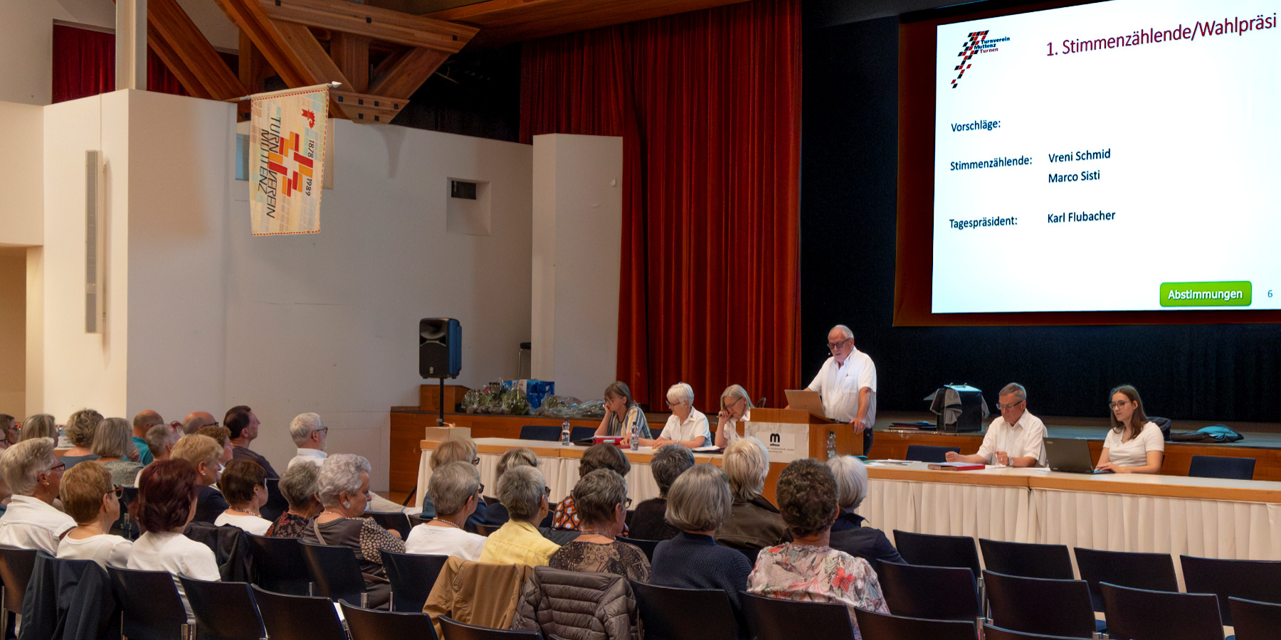 Rund 80 Teilnehmende an der Abteilungsversammlung Turnen