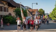 Festumzug zum Dorfplatz