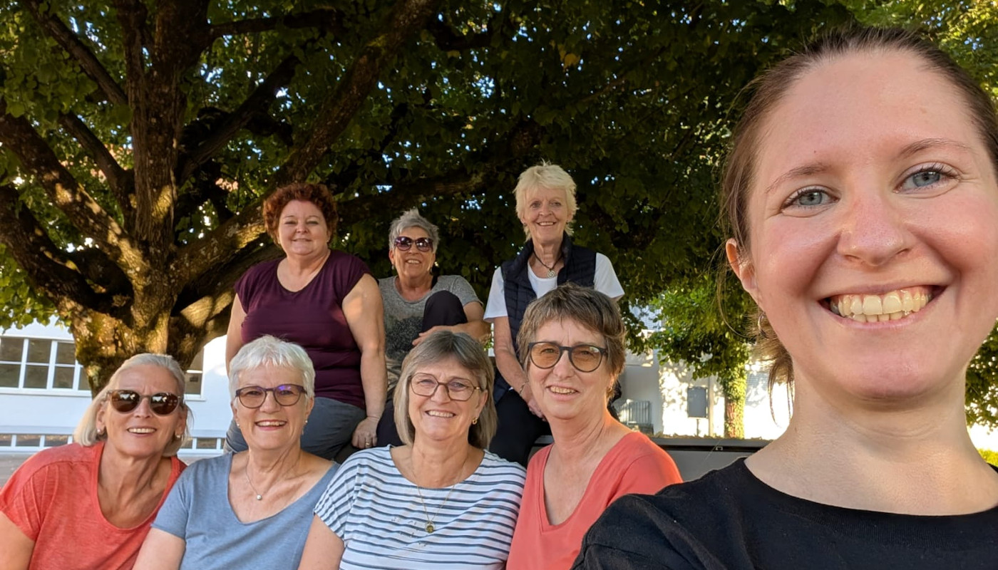 Aurélie mit ihrer Tanzgruppe